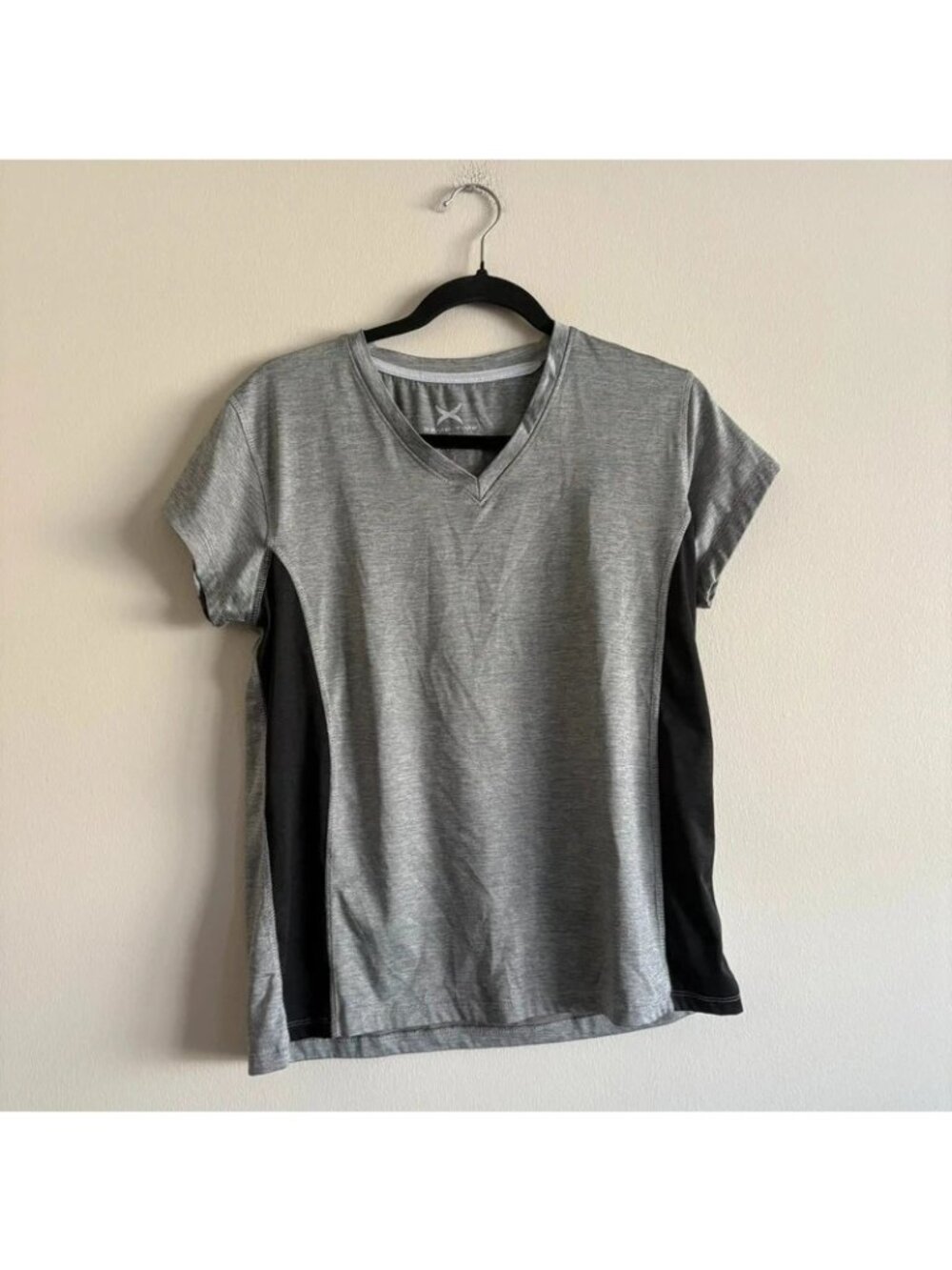 Game Time Short Sleeve Shirt Grey Women’s Size L